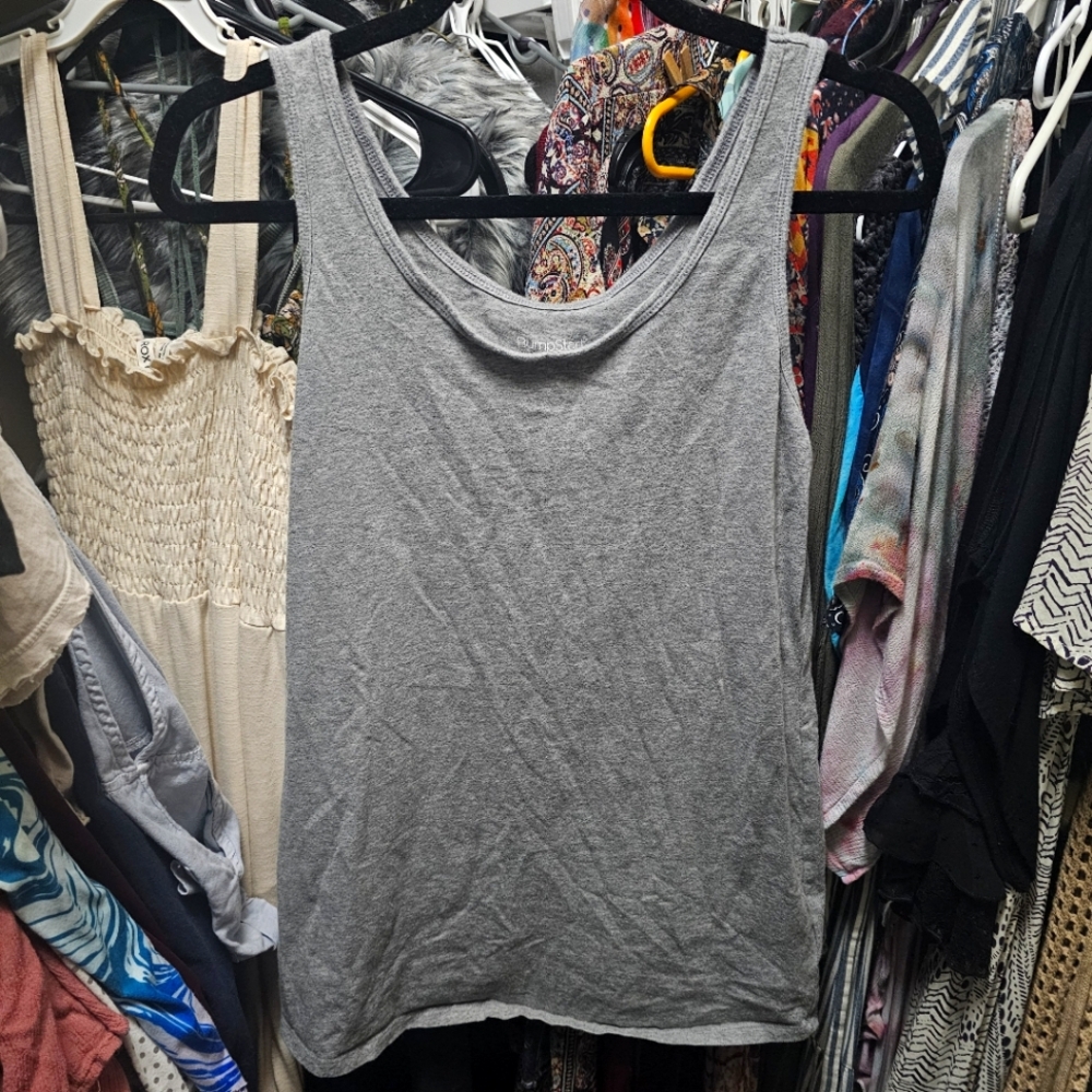 Gray Bumpstart by Motherhood Maternity Medium Tank Top